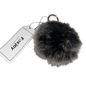 Brand new fur Pom Pom purse accessory
